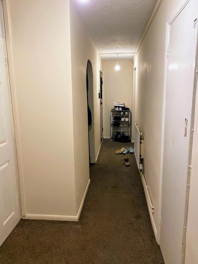 Comfortable Double Bedroom In London Hornchurch Buitenkant foto